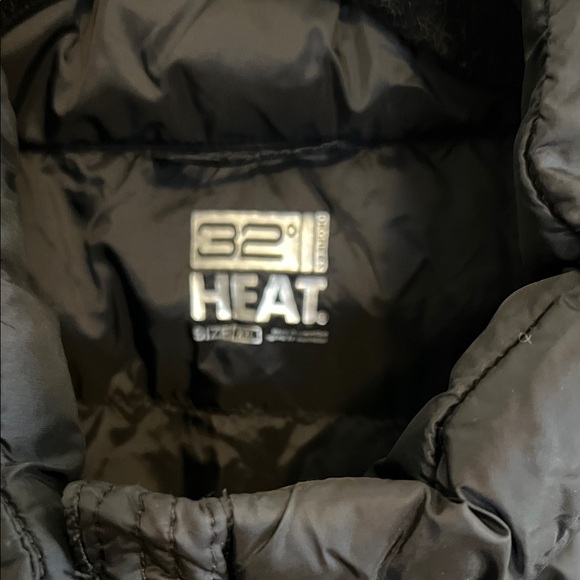 32 Degrees Women's Quilted Black Vest - Picture 2 of 6